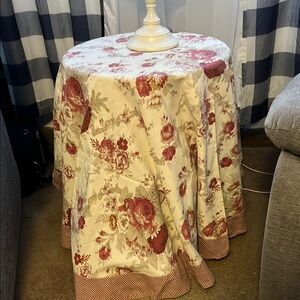 Waverly Red and Cream Floral Table Linens